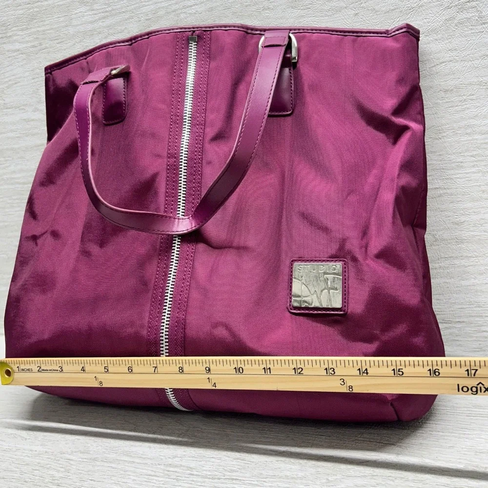 STUDIO by Diane von Furstenberg Tote Bag Plum Nylon Leather Trim Zip‎ Front